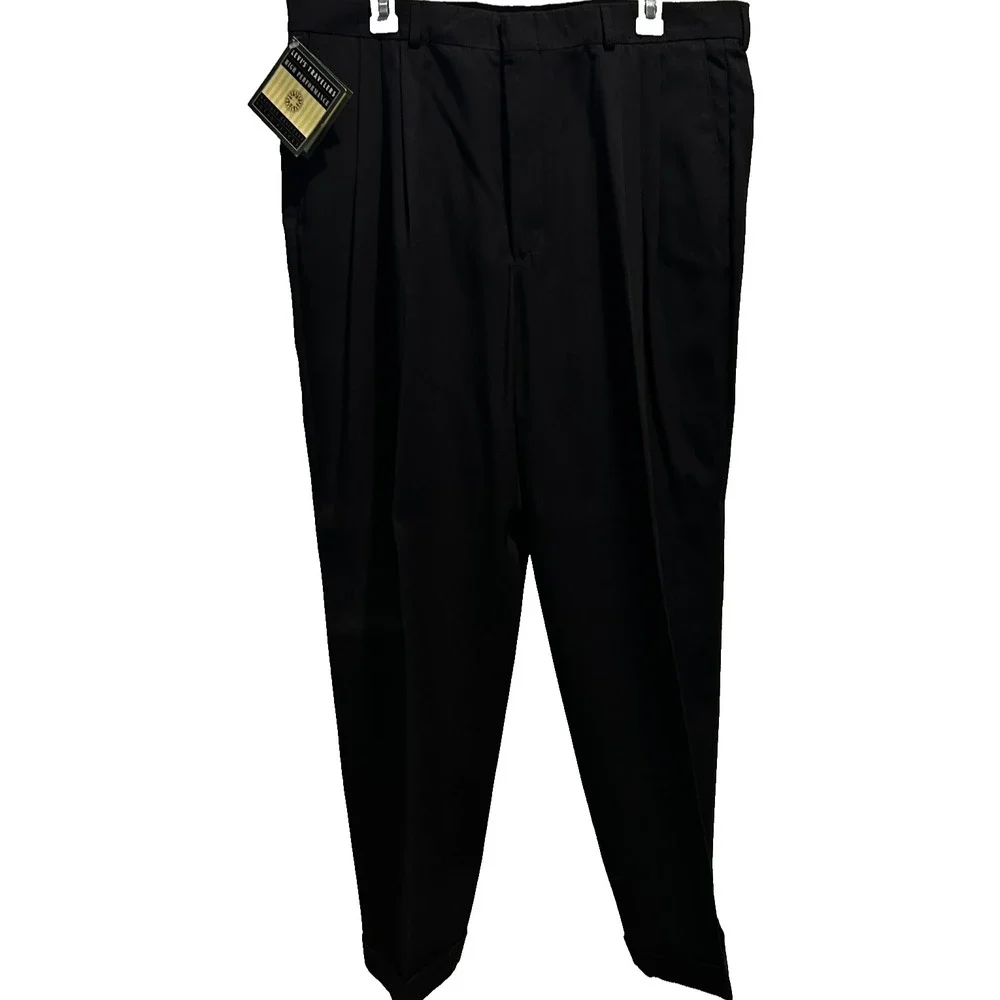 Levi's Travelers Dress Slacks 38x29 Mens Black Pleated Wrinkle Resistant NWT NEW